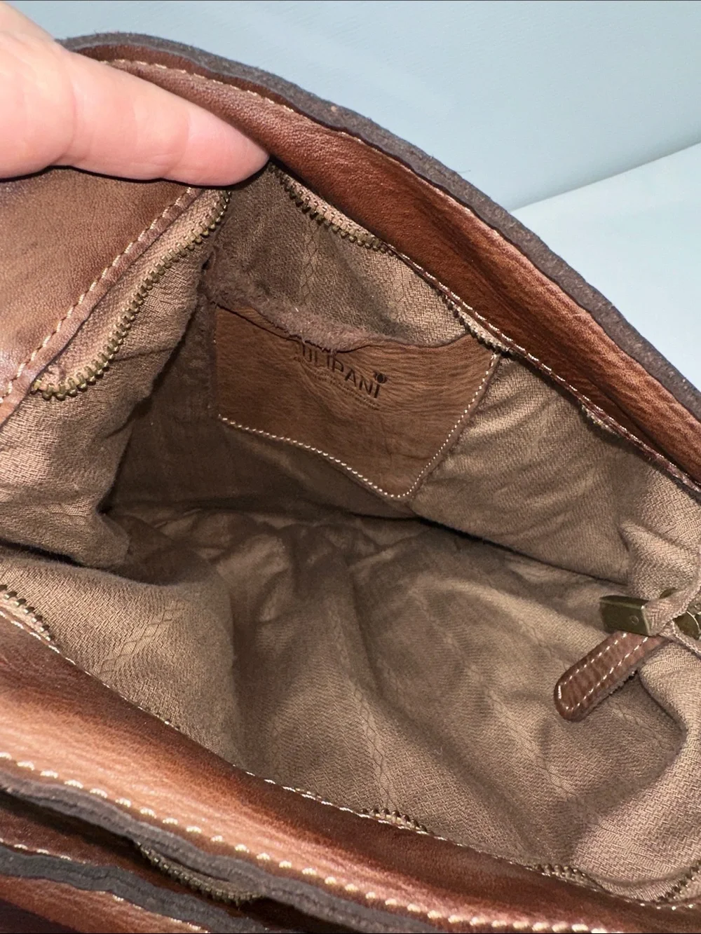 Tulipani Shoulder Hobo